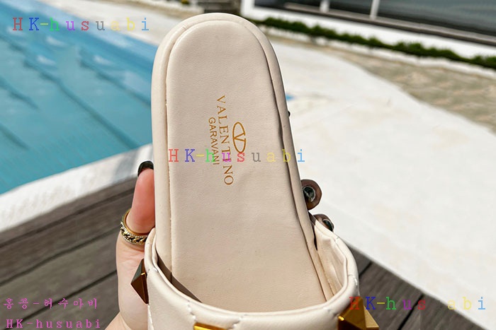 NEW 발렌티노 샌들 신상 V 556031