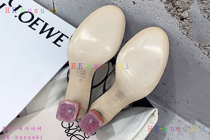 NEW 로에베 샌들 신상 L 551115