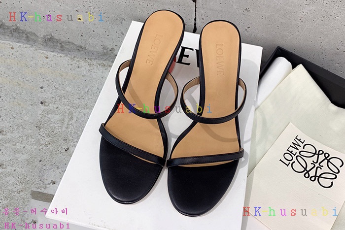 NEW 로에베 샌들 신상 L 551115
