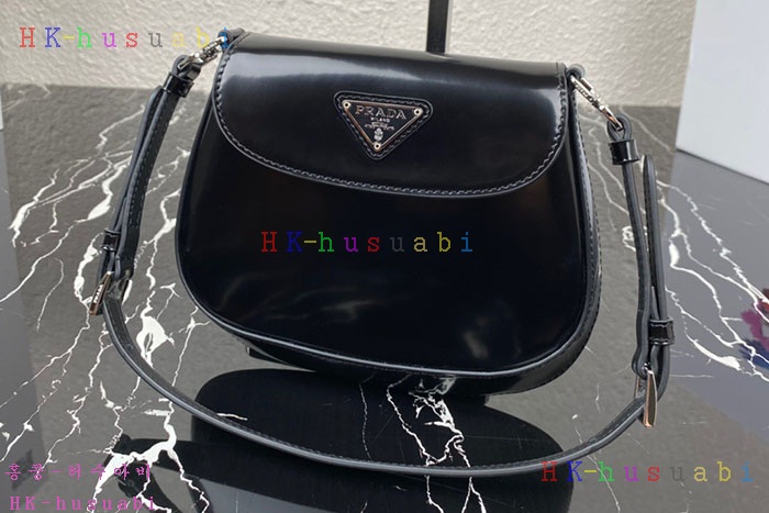 ★미러급★프라다 클레오 브러쉬드 레더 미니백 1BH188-5