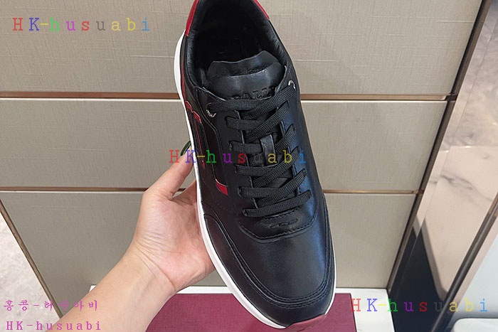NEW  발리 스니커즈 신상 B 552401