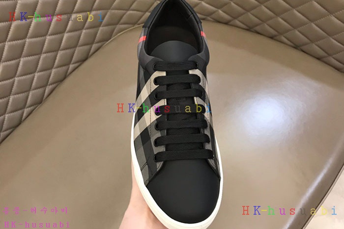 NEW  버버리 스니커즈 신상 BB  4415501