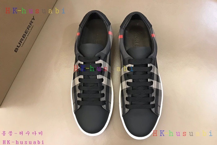 NEW  버버리 스니커즈 신상 BB  4415501