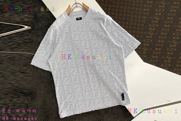 NEW 펜디 반팔티 신상 F 5527221