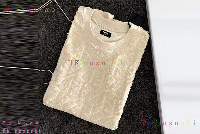 NEW 펜디 반팔티 신상 F 5527223