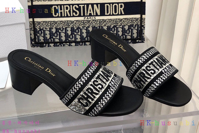 NEW 디올 샌들 신상 DR 421619