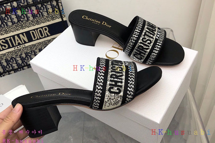 NEW 디올 샌들 신상 DR 421619