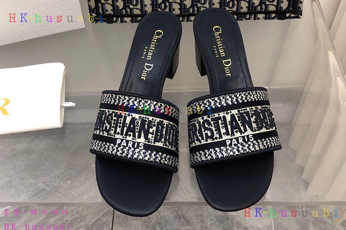 NEW 디올 샌들 신상 DR 421621
