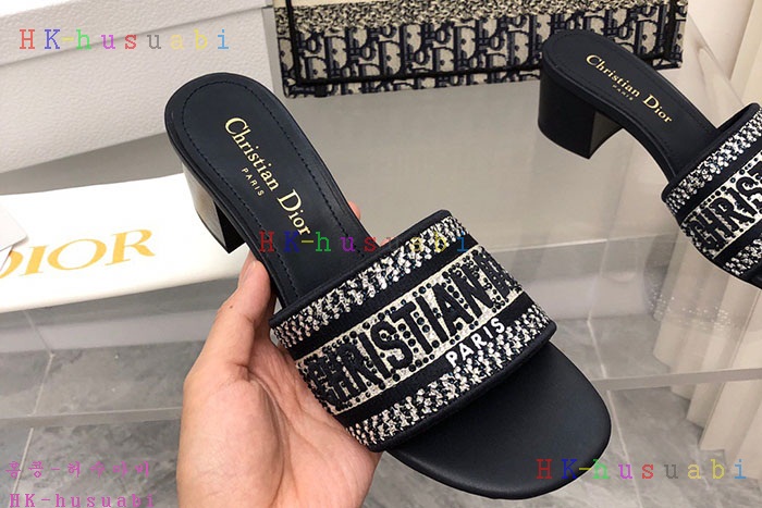 NEW 디올 샌들 신상 DR 421621