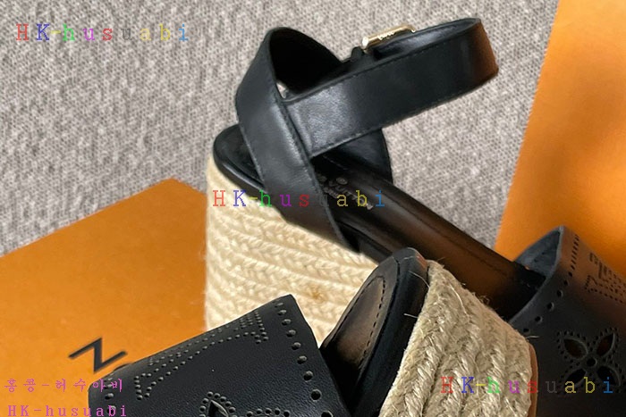 NEW 루이비통 샌들 신상 LV 522412