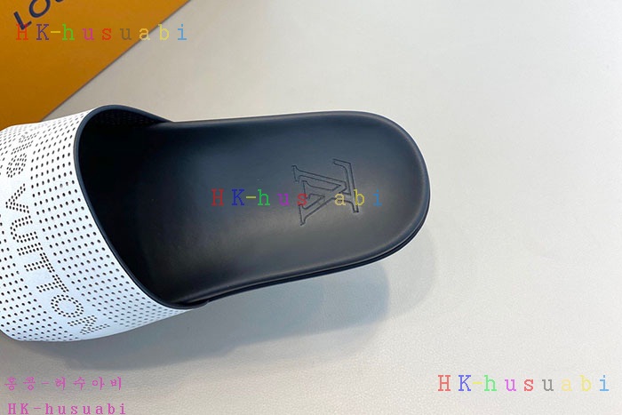 NEW 루이비통 샌들 신상 LV 527113