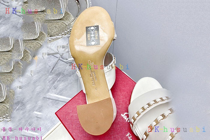 NEW  페라가모 샌들 신상 F 9992522
