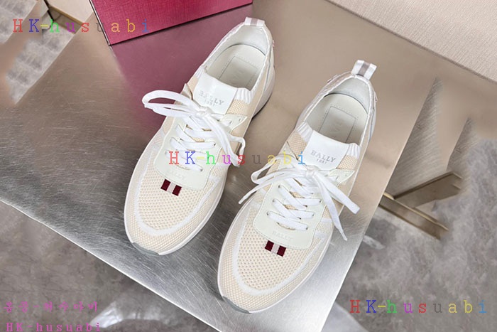 NEW 발리 스니커즈 신상 B 554241