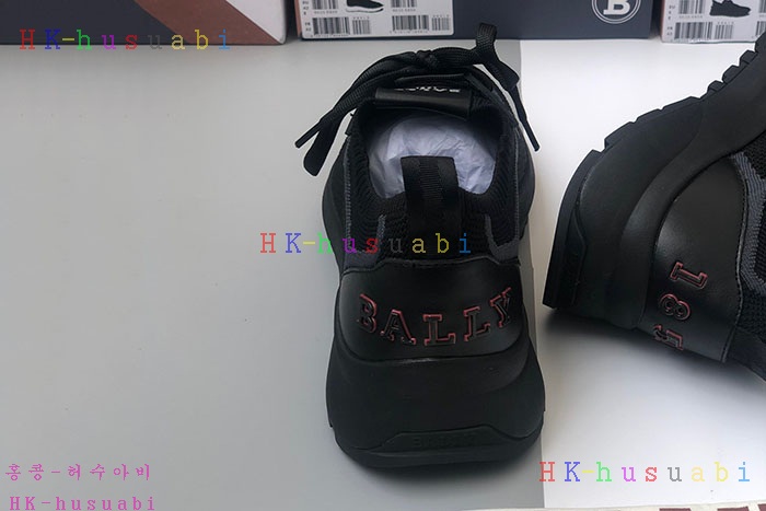 NEW 발리 스니커즈 신상 B 559992