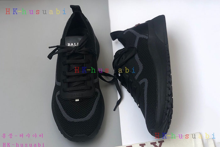 NEW 발리 스니커즈 신상 B 559992