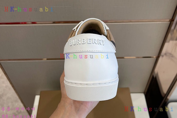 NEW 버버리 스니커즈 신상 BB 924112