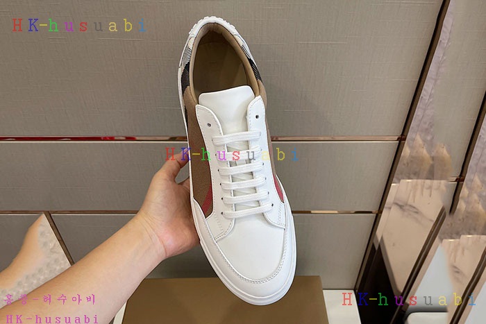 NEW 버버리 스니커즈 신상 BB 924112