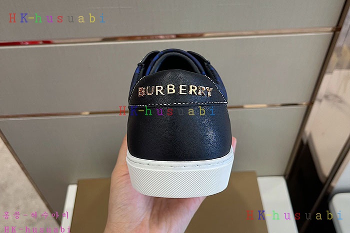 NEW 버버리 스니커즈 신상 BB 924113
