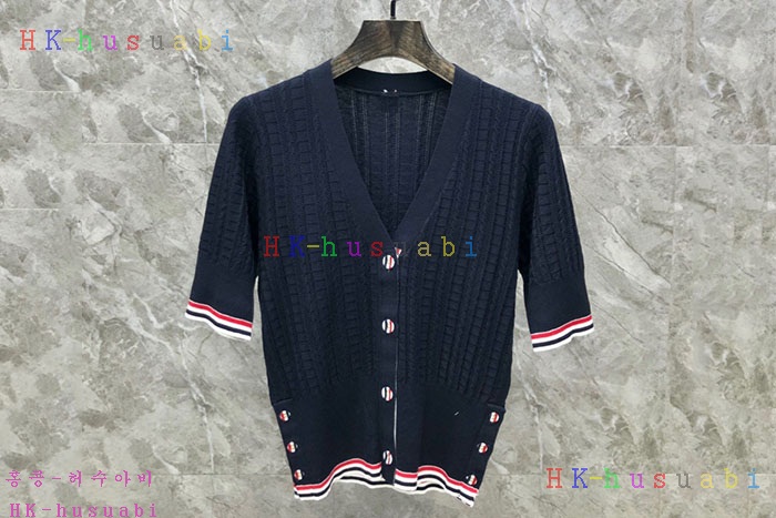 NEW  톰브라운 반팔상의 신상 TB 88858