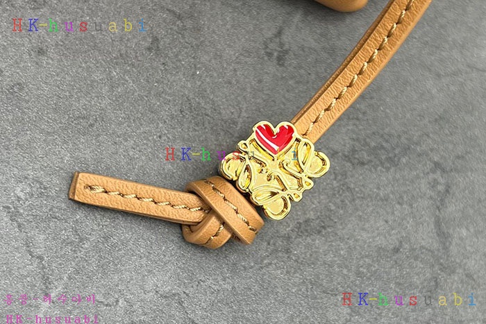 ★미러급★로에베 레더 쿠비백  6652220-2