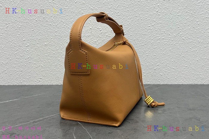 ★미러급★로에베 레더 쿠비백  6652220-2