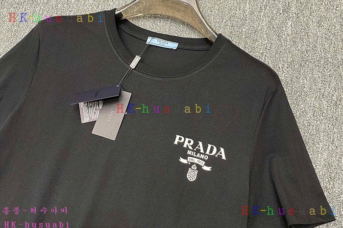 NEW 프라다 반팔티 신상 P555224