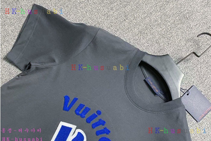 NEW 루이비통 반팔티 신상 LV 4488539