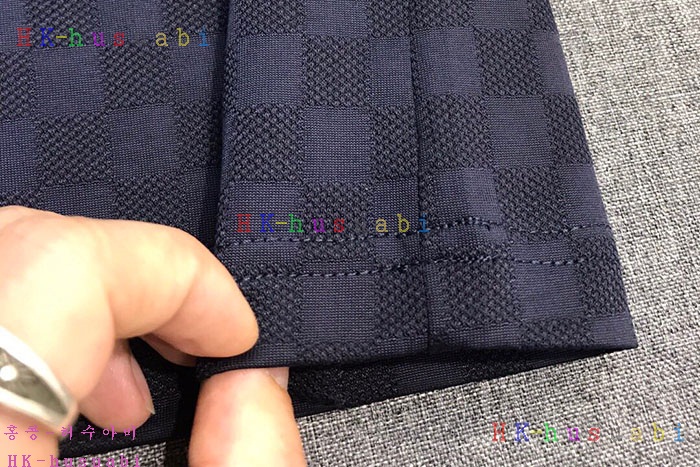 NEW 루이비통 반팔티 신상 LV 4488544