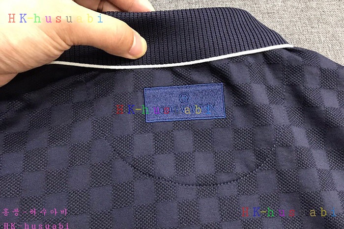 NEW 루이비통 반팔티 신상 LV 4488544