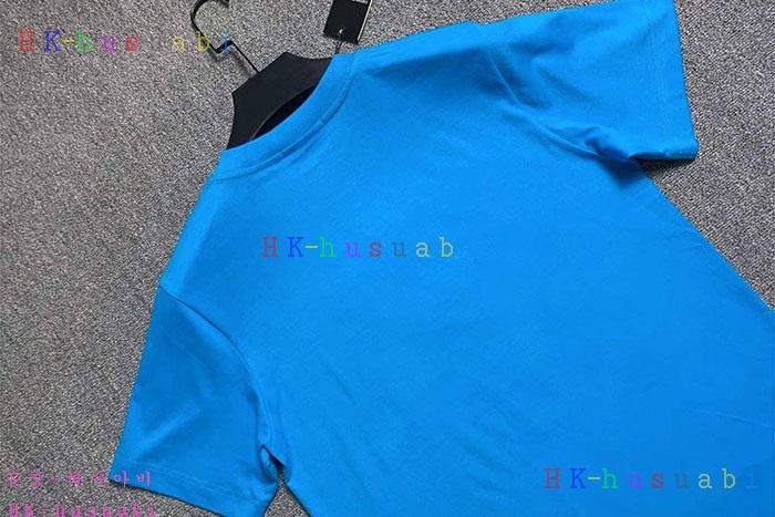 NEW 알마니 반팔티 신상 A 2233020
