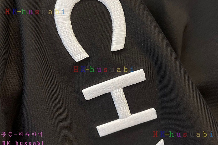 NEW 지방시 반팔티 신상 GV 552502