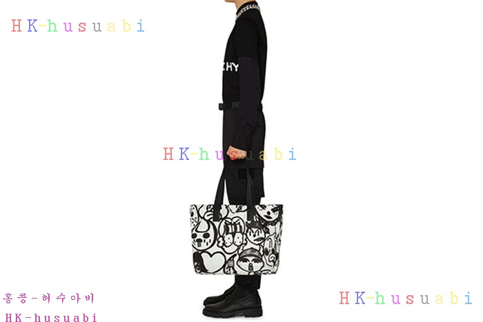 NEW 지방시 반팔티 신상 GV 552502