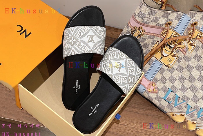 NEW 루이비통 샌들 신상 LV 3056008