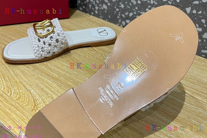 NEW 발렌티노 샌들 신상 V 1010912