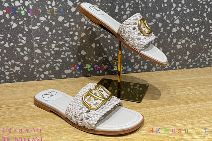 NEW 발렌티노 샌들 신상 V 1010912