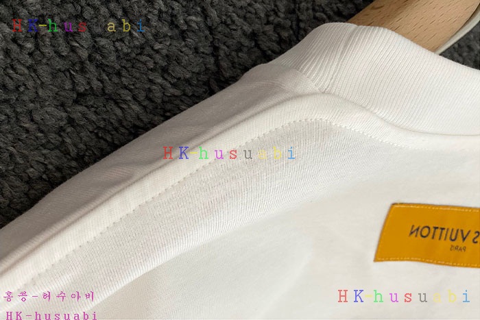 NEW 루이비통 반팔티 신상 LV 9344411