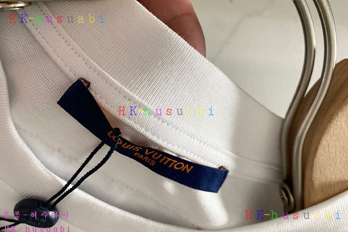 NEW 루이비통 반팔티 신상 LV 9344413