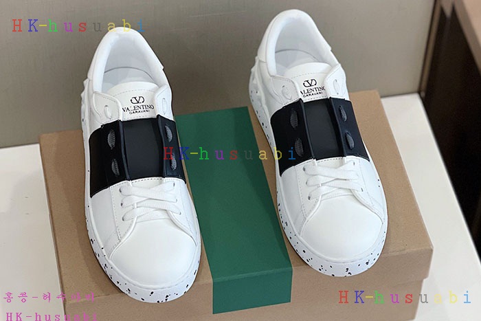 NEW 발렌티노 스니커즈 신상 V 534410