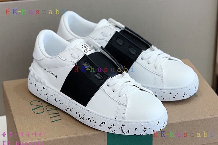 NEW 발렌티노 스니커즈 신상 V 534410