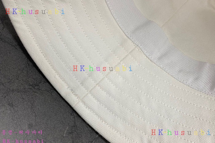 NEW 셀린느 모자 신상 C 822452