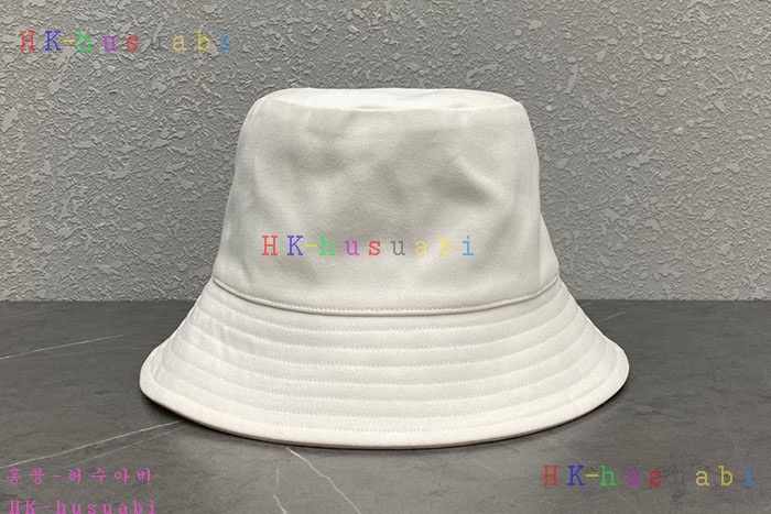 NEW 셀린느 모자 신상 C 822452