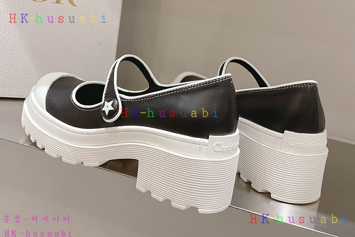 NEW 디올 신발 신상 DR 688011
