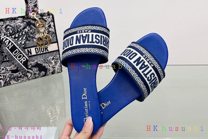 NEW 디올 샌들 신상 DR 677418