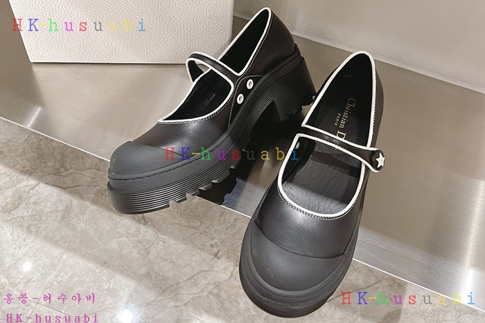 NEW 디올 신발 신상 DR 688010
