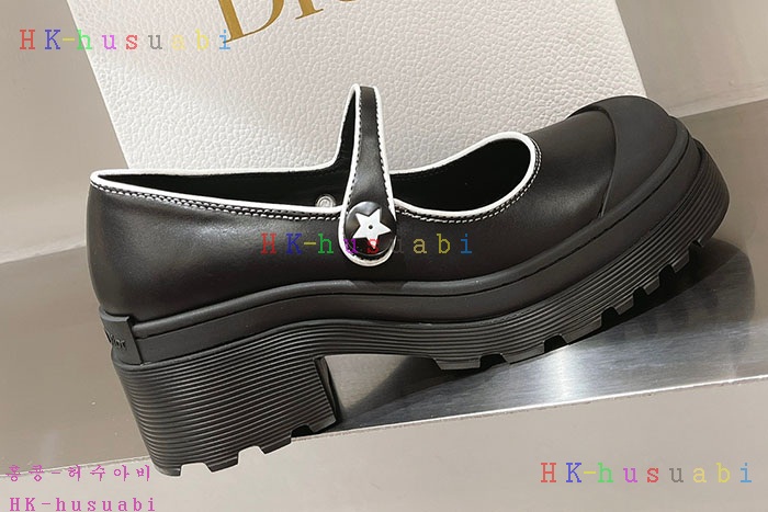 NEW 디올 신발 신상 DR 688010