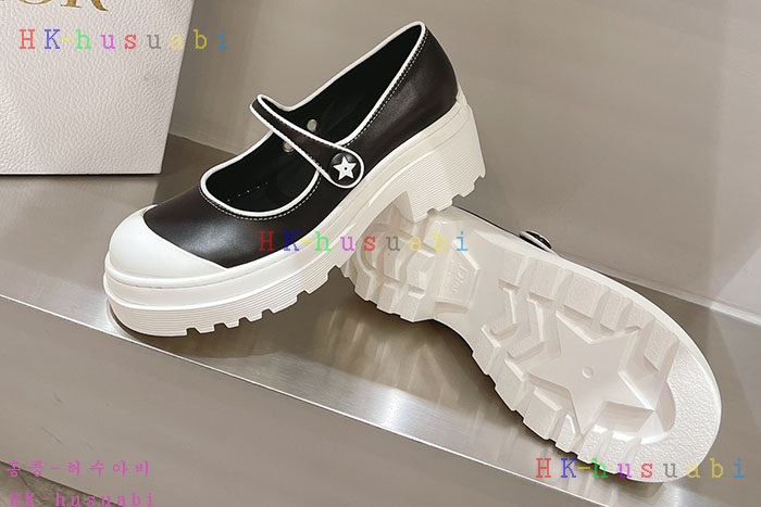 NEW 디올 신발 신상 DR 688011