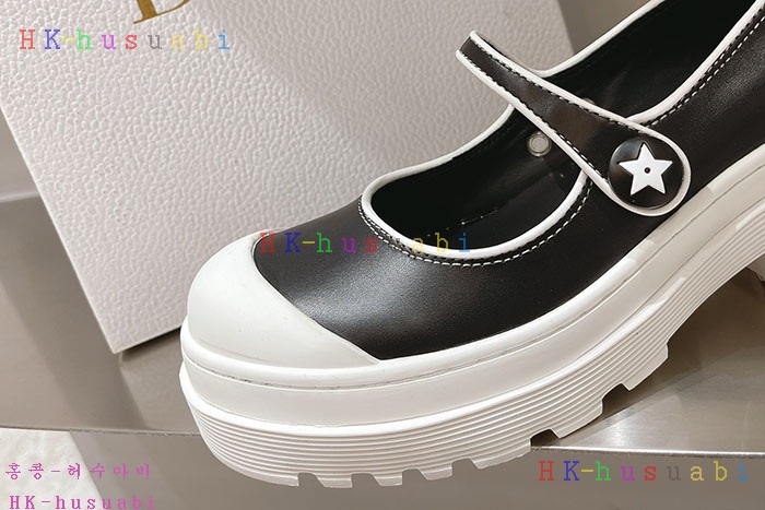NEW 디올 신발 신상 DR 688011