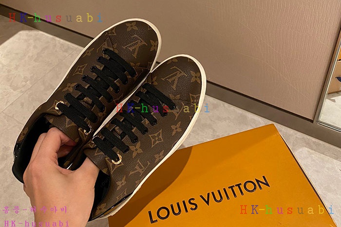 NEW 루이비통 스니커즈 신상 LV 4625501