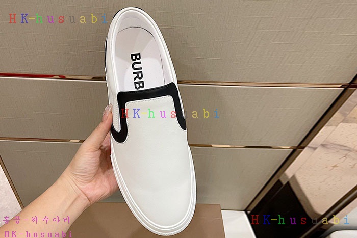 NEW 버버리 스니커즈 신상 B 655216