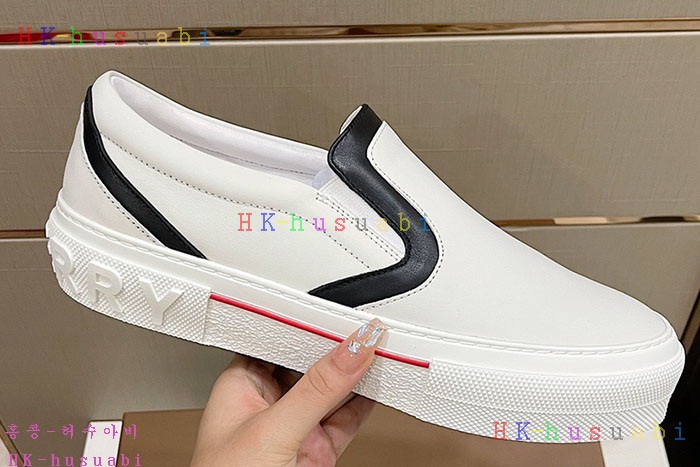 NEW 버버리 스니커즈 신상 B 655216